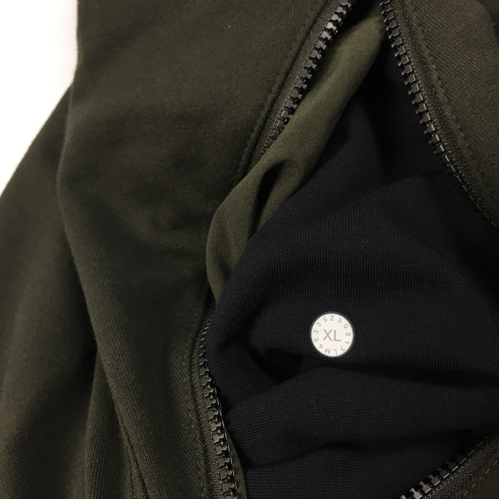 Lululemon Men’s Cross Cut Hoodie in Green - Picture 6 of 8